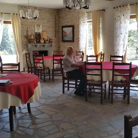 Margjeka Hotel 3*