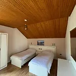 Margjeka Hotel 3*