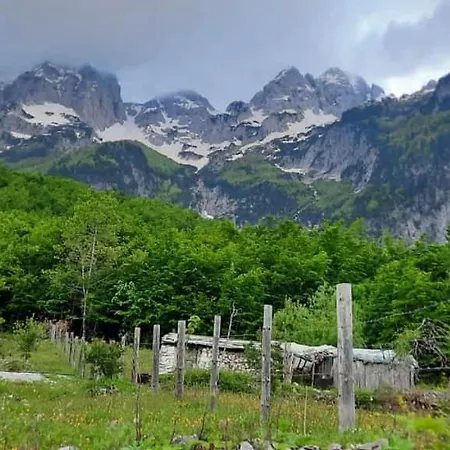 Margjeka فندق فالبني