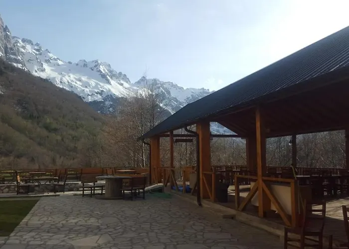 Margjeka فندق فالبني