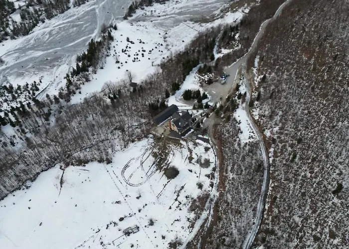 Margjeka فندق 3*