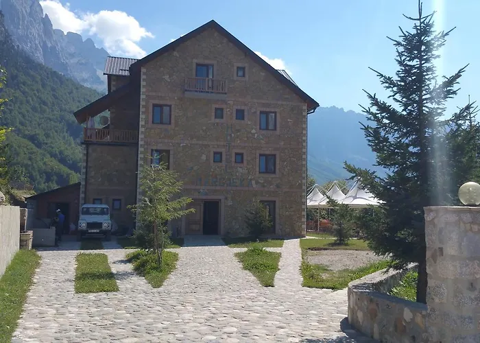 Margjeka فندق فالبني